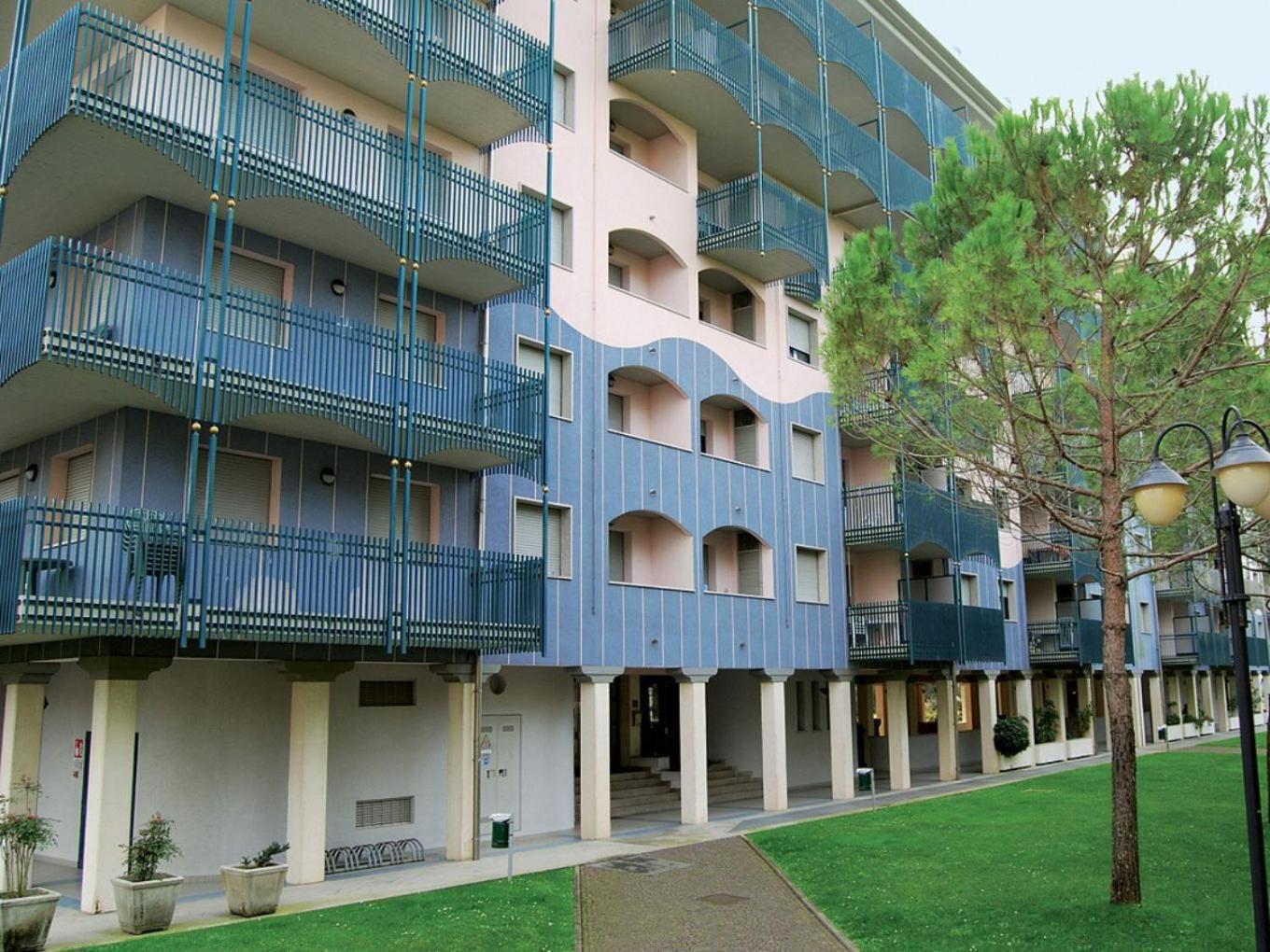 Апартаменты Residenza Delle Terme Бибионе Экстерьер фото