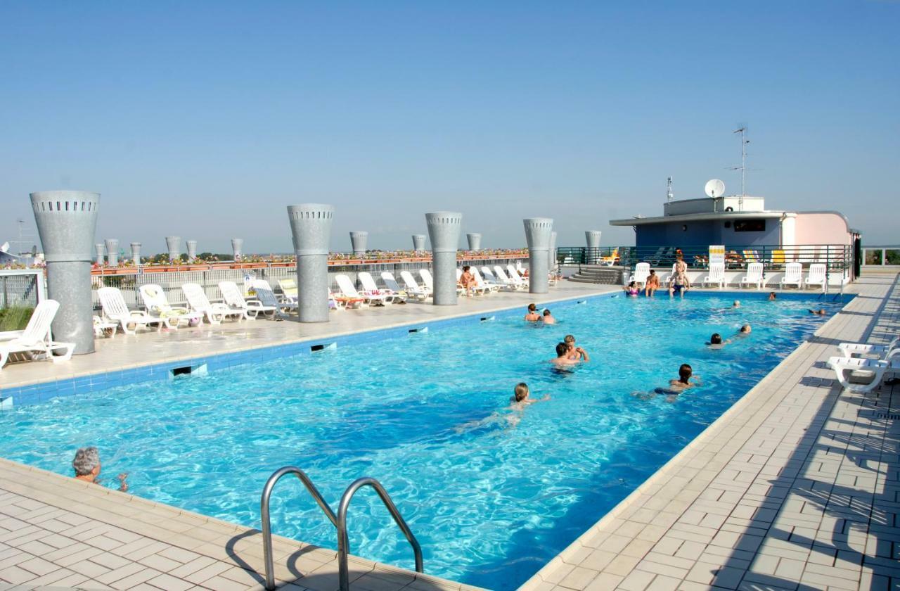 Апартаменты Residenza Delle Terme Бибионе Экстерьер фото